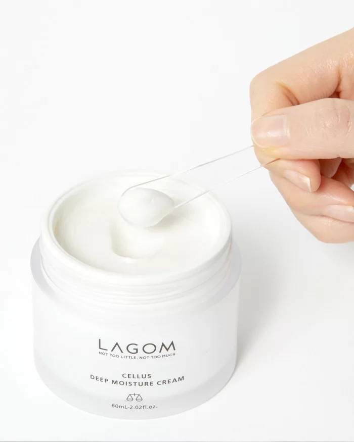 Lagom deep. Увлажняющий крем lagom Cellus Deep Moisture. Lagom White Moisture Cream. Глубокоувлажняющий крем со стволовыми клетками lagom Cellus Deep Moisture Cream. Крем лагом Корея.